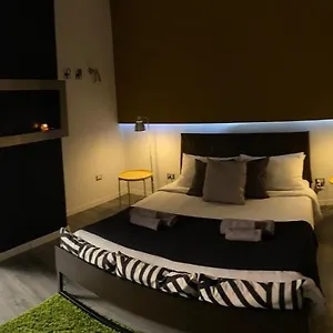 Minihomecatania Couette-café