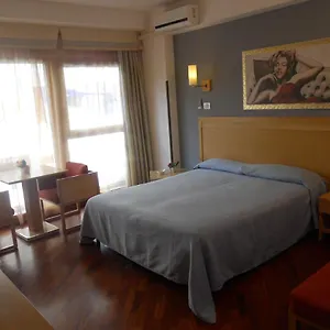 catania-crossing-bb-rooms-comforts.catania-hotels.net/